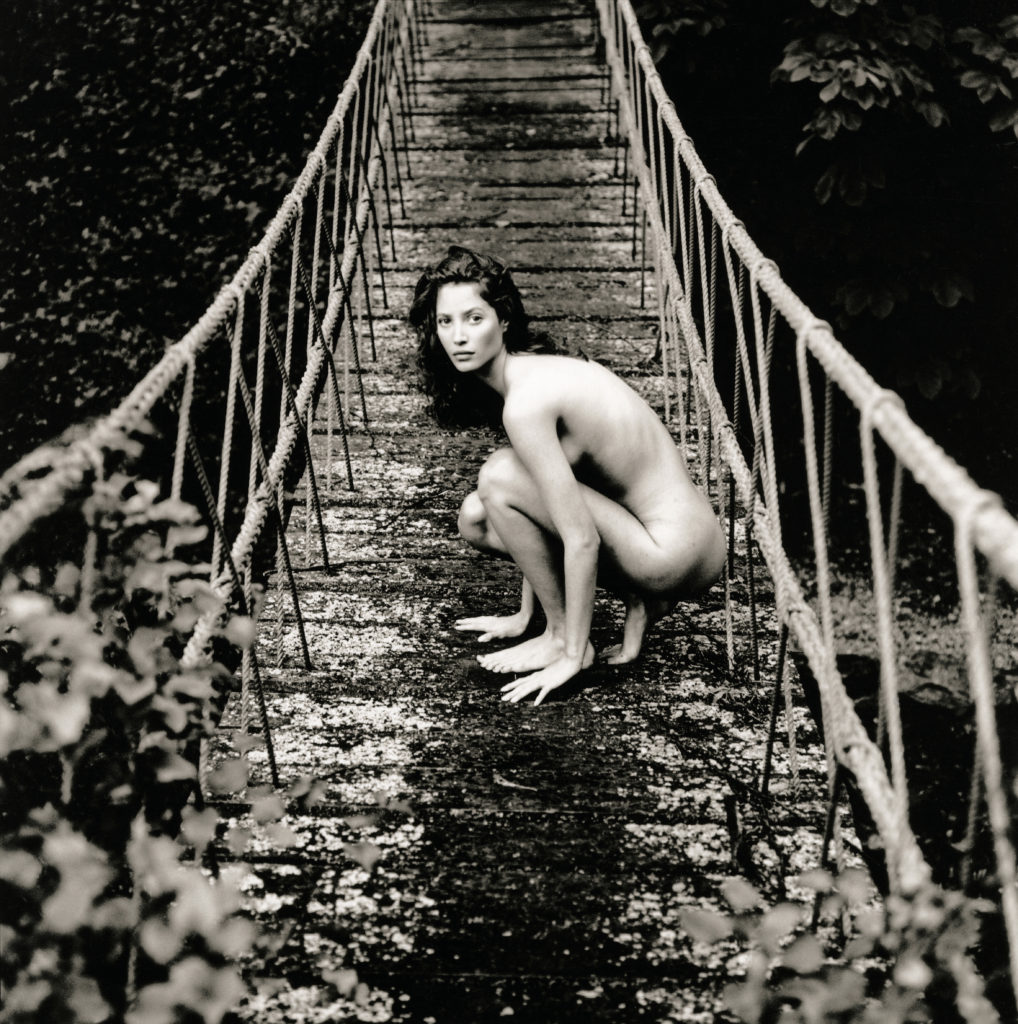 02_christy_turlington_dublin_1993_copyright_anton_corbijn_00